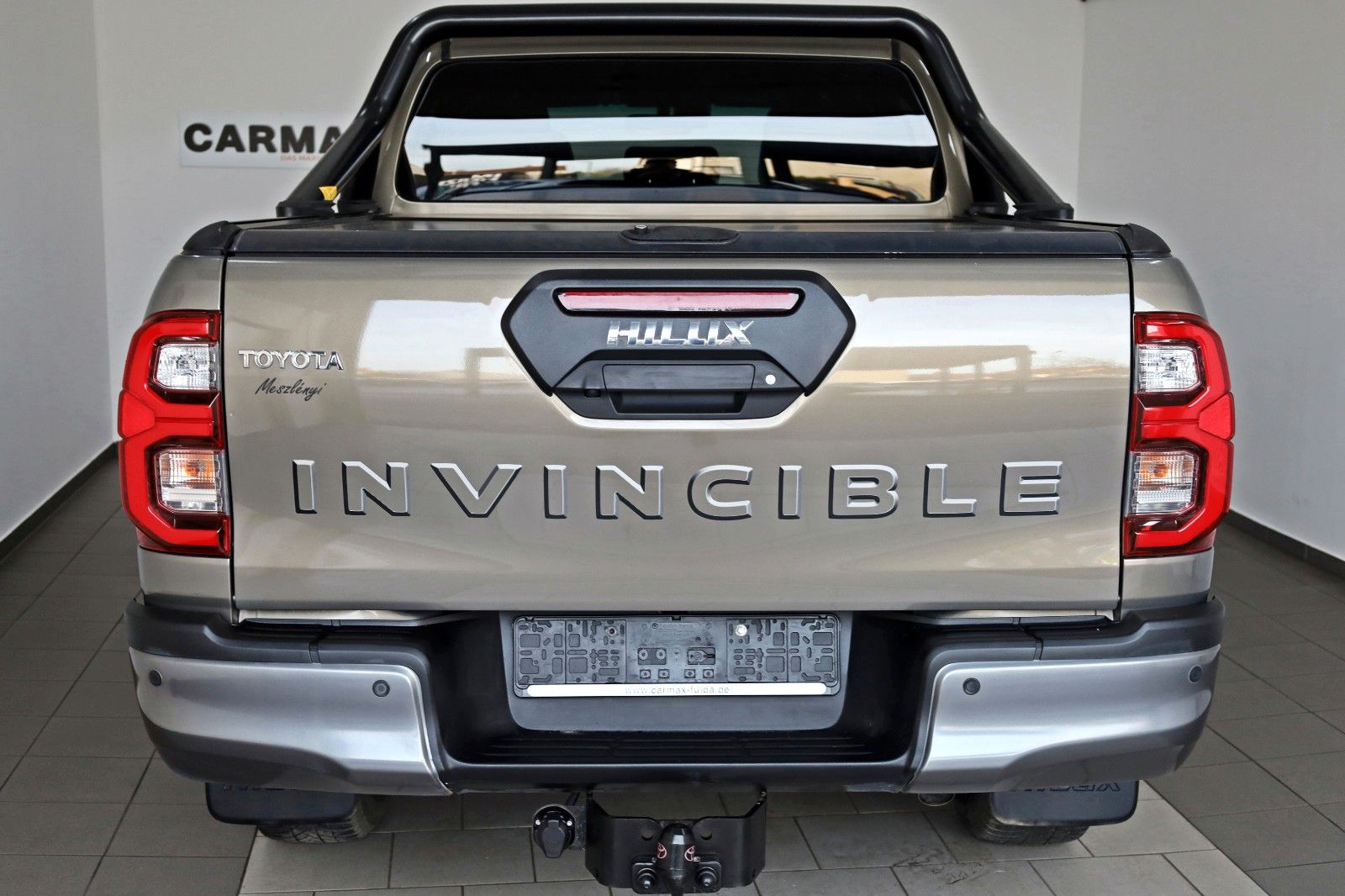 Fahrzeugabbildung Toyota Hilux 2.8 D-4D 4x4Invincible,Leder,ACC,Rollo,AHK