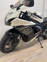Suzuki GSX-R 600 - SUZUKI GS 600