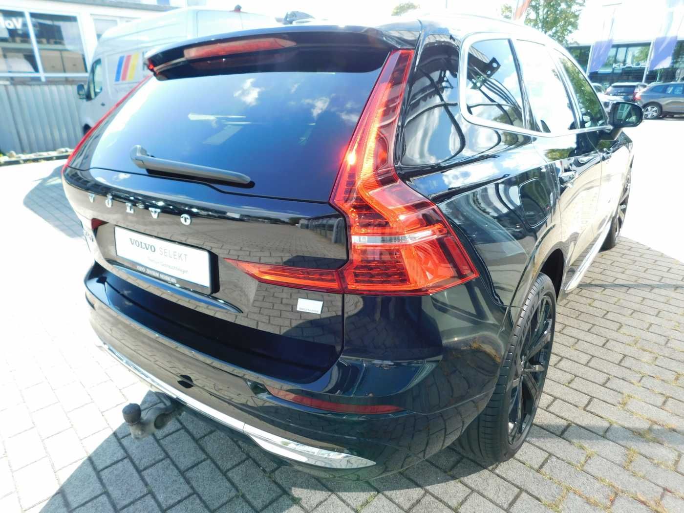Fahrzeugabbildung Volvo XC60 T6 AWD Recharge Core