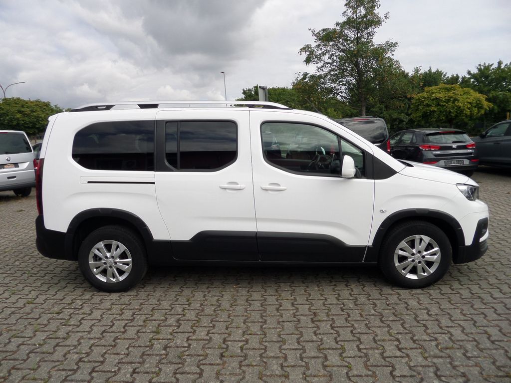 Image of Peugeot Rifter
