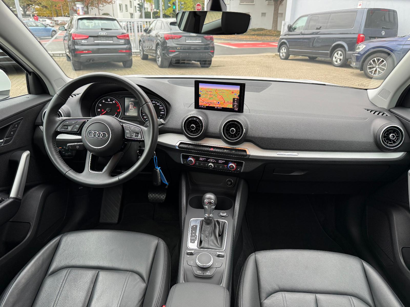 Audi Q2 35 TFSI*AHK*Tempomat*Leder*Navi*