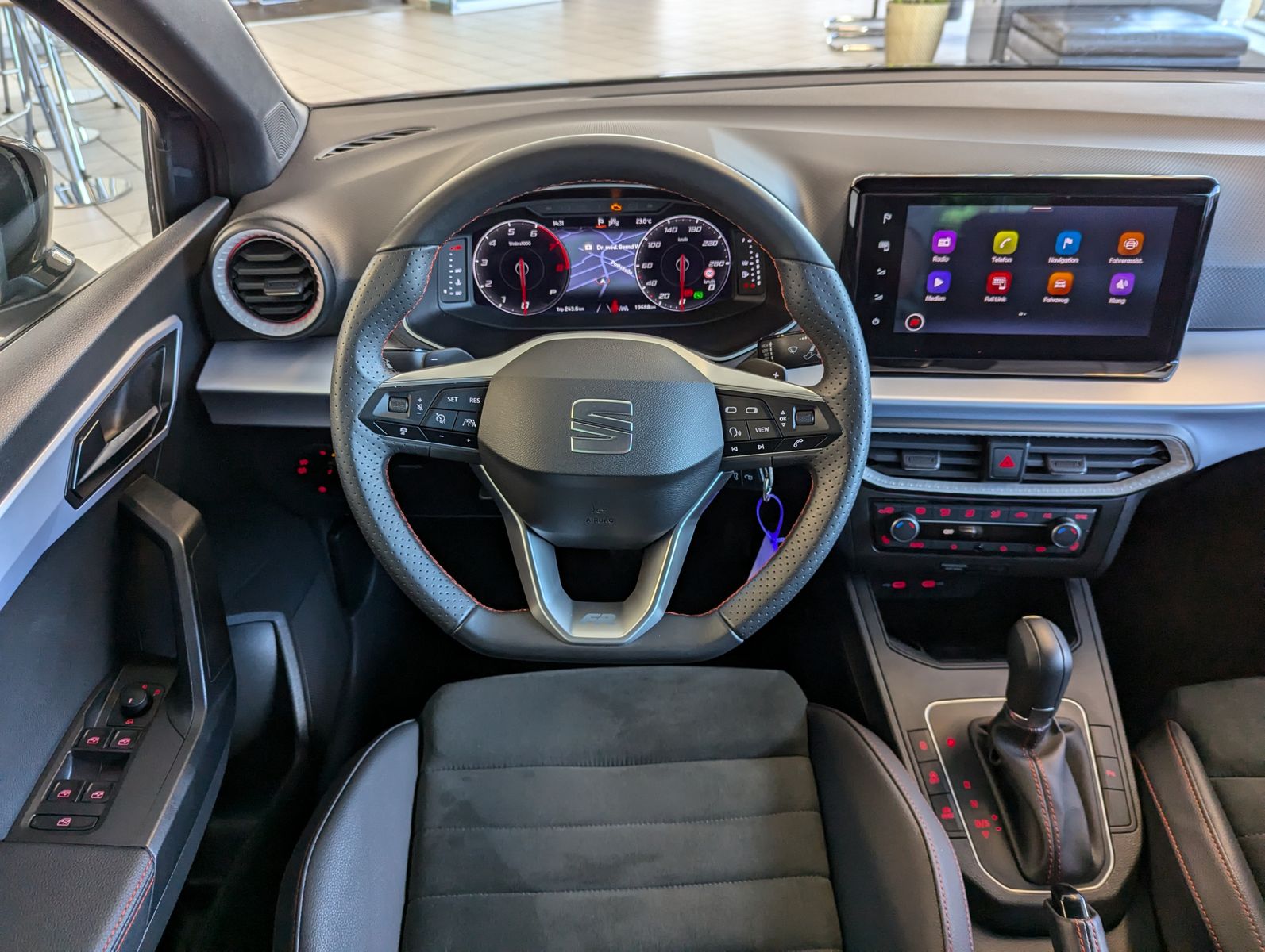 SEAT Ibiza FR DSG Virtual Dinamica LED Kamera ACC 18" - Image 18