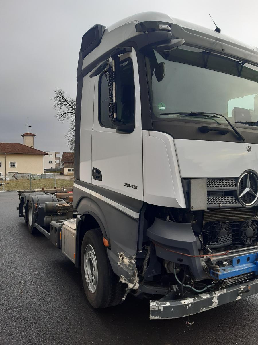 Mercedes-Benz ActrosL 2545L  MP5 Multiwechsler Ölretarder