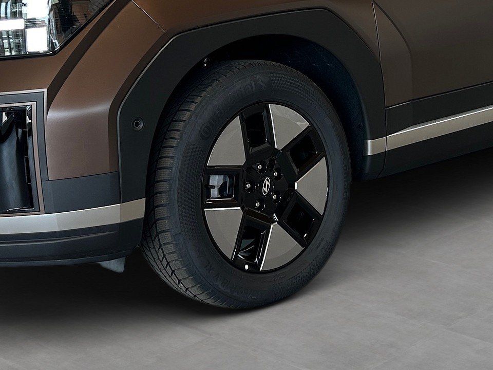 Fahrzeugabbildung Hyundai SANTA FE HEV MY25 1.6T 6AT 4WD 5SITZE INTRO PANO