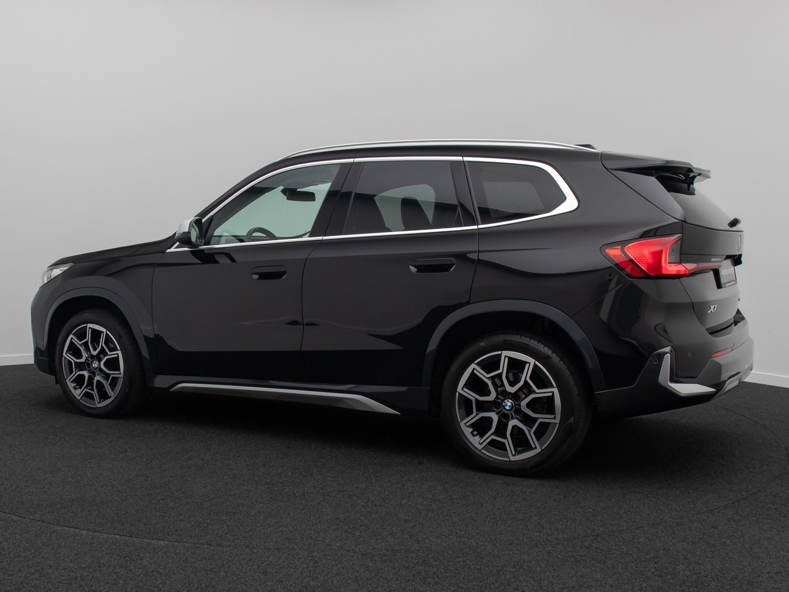 Fahrzeugabbildung BMW X1 xD20d xLine Kamera H/K AHK DAB Panorama 19"