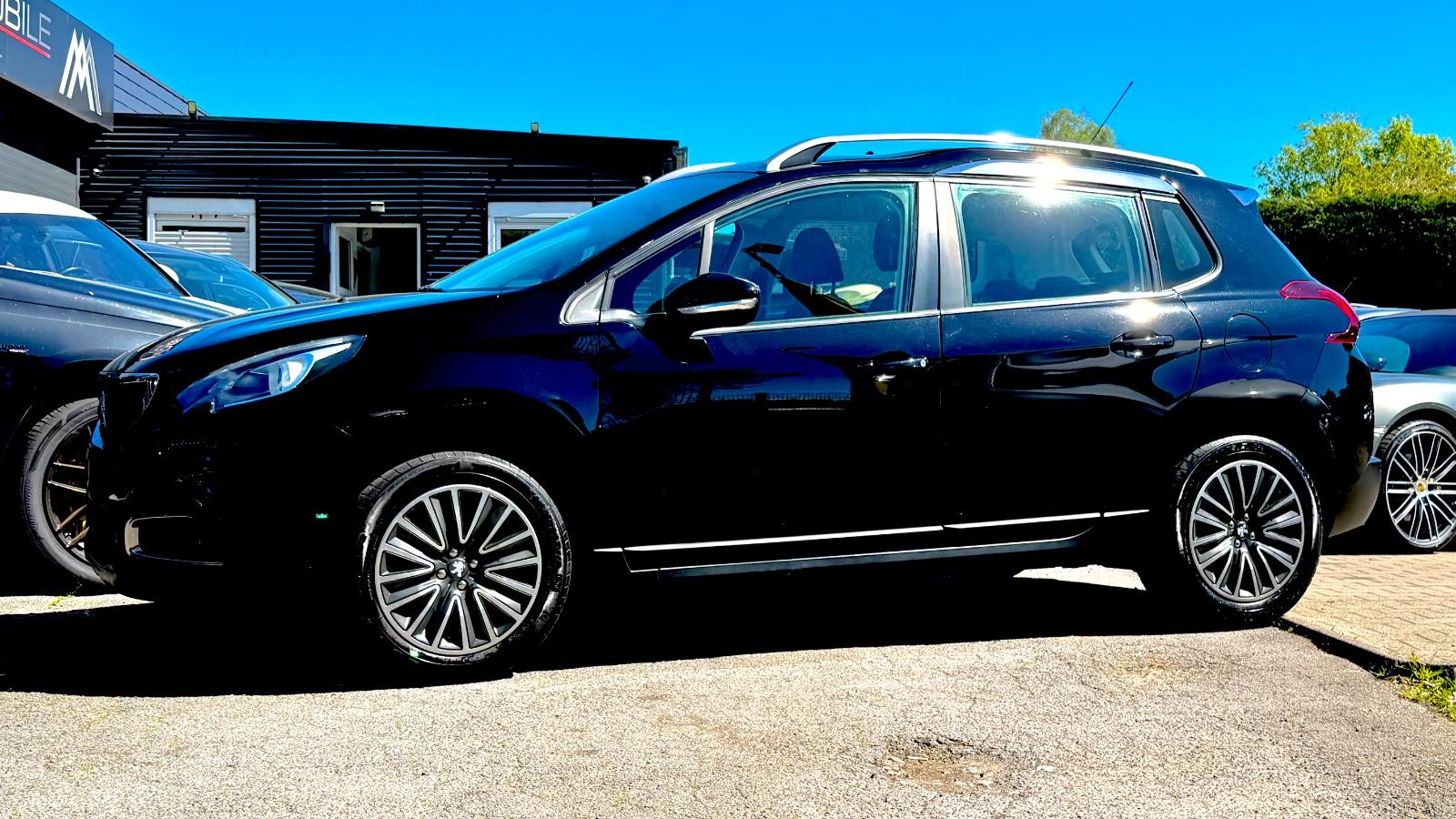 Peugeot 2008 Active|Tempomat|Automatik|Pure Tech|Led|SHZ