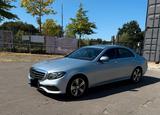 Mercedes-Benz E 200 EXCLUSIVE MB100 Garantie - Mercedes-Benz E 200 mit Benzin-Antrieb: Leder, Navigationssystem, Limousine