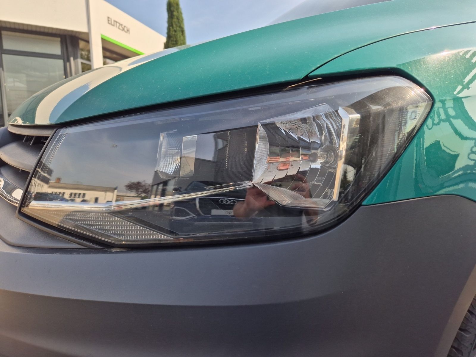 Fahrzeugabbildung Volkswagen Caddy Kombi TSI 7-Si Klima GRA PDC