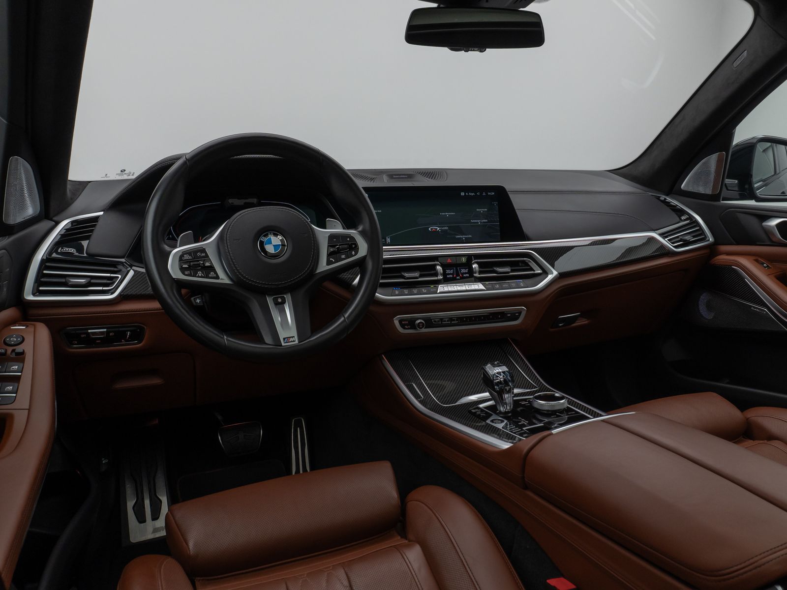 Fahrzeugabbildung BMW X5 xD40d M Sport B&W SoftClose Panorama HUD Voll