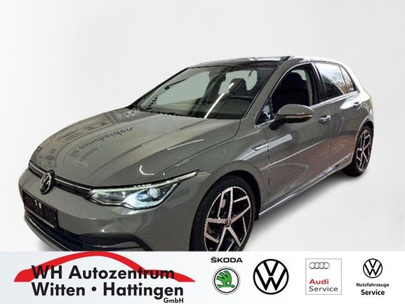 Volkswagen Golf VIII 1.5 eTSI DSG Style PANORAMA NAVI IQ-LI