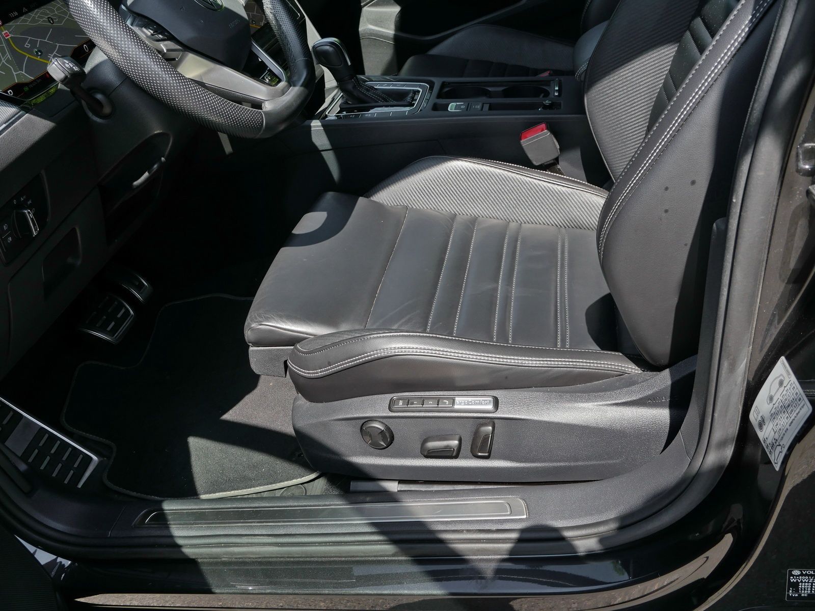 Volkswagen Passat Variant - Bild 22