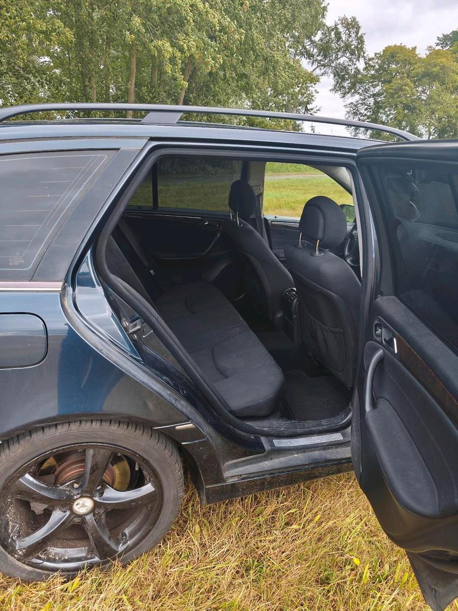 Mercedes-Benz  2005 — photo 11