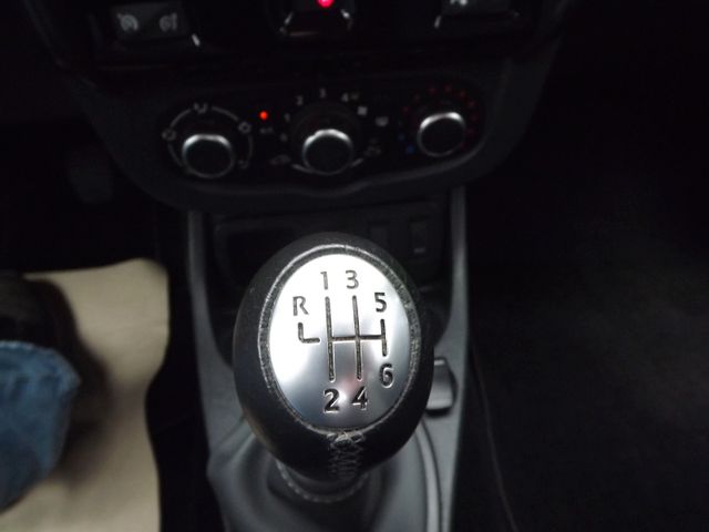 Duster Black Shadow 4x2*Klima*SHZ*Kam*Allwetter*
