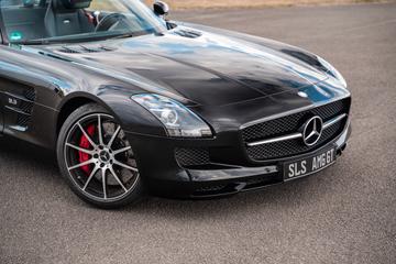 صورة 4 لـ 2014 Mercedes-BENZ SLS AMG