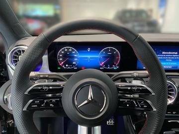 صورة 8 لـ 2025 Mercedes-BENZ A 220