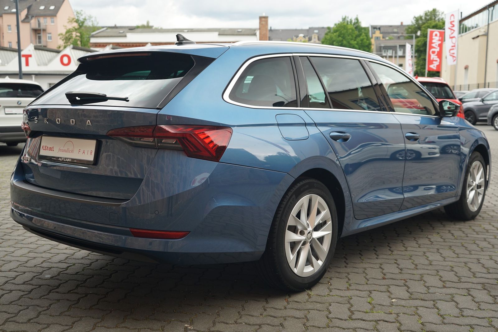 Skoda Octavia Combi 1.5 TSI First Edition LED Navi PDC foto 6