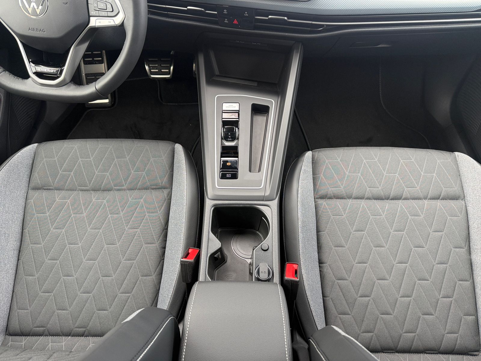 Volkswagen Golf ENERGY 1,5 l eTSI 116 PS DSG Ganzjahresreif foto 8