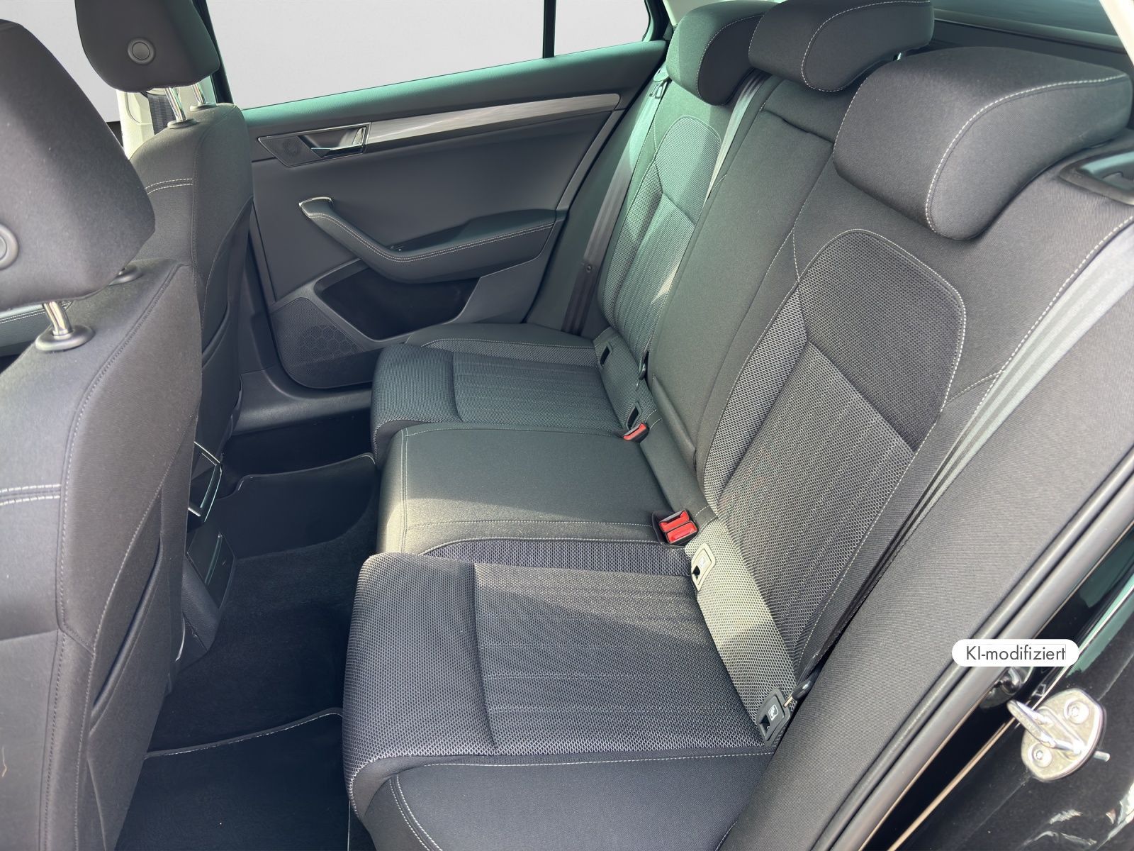 Skoda Superb - Bild 15