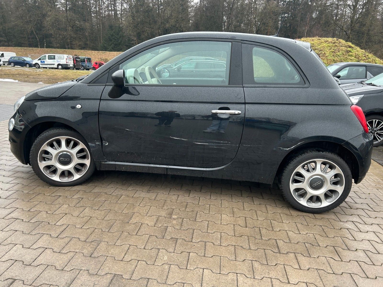Fahrzeugabbildung Fiat 500 1.0  Dolcevita