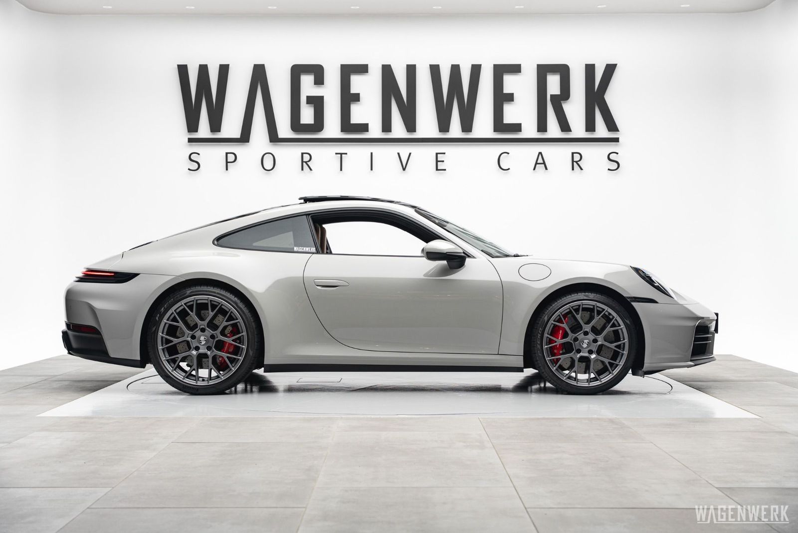 Porsche 911 992.2 Carrera 4S BI-COLOR COGNAC INNODRIVE S imagem 2