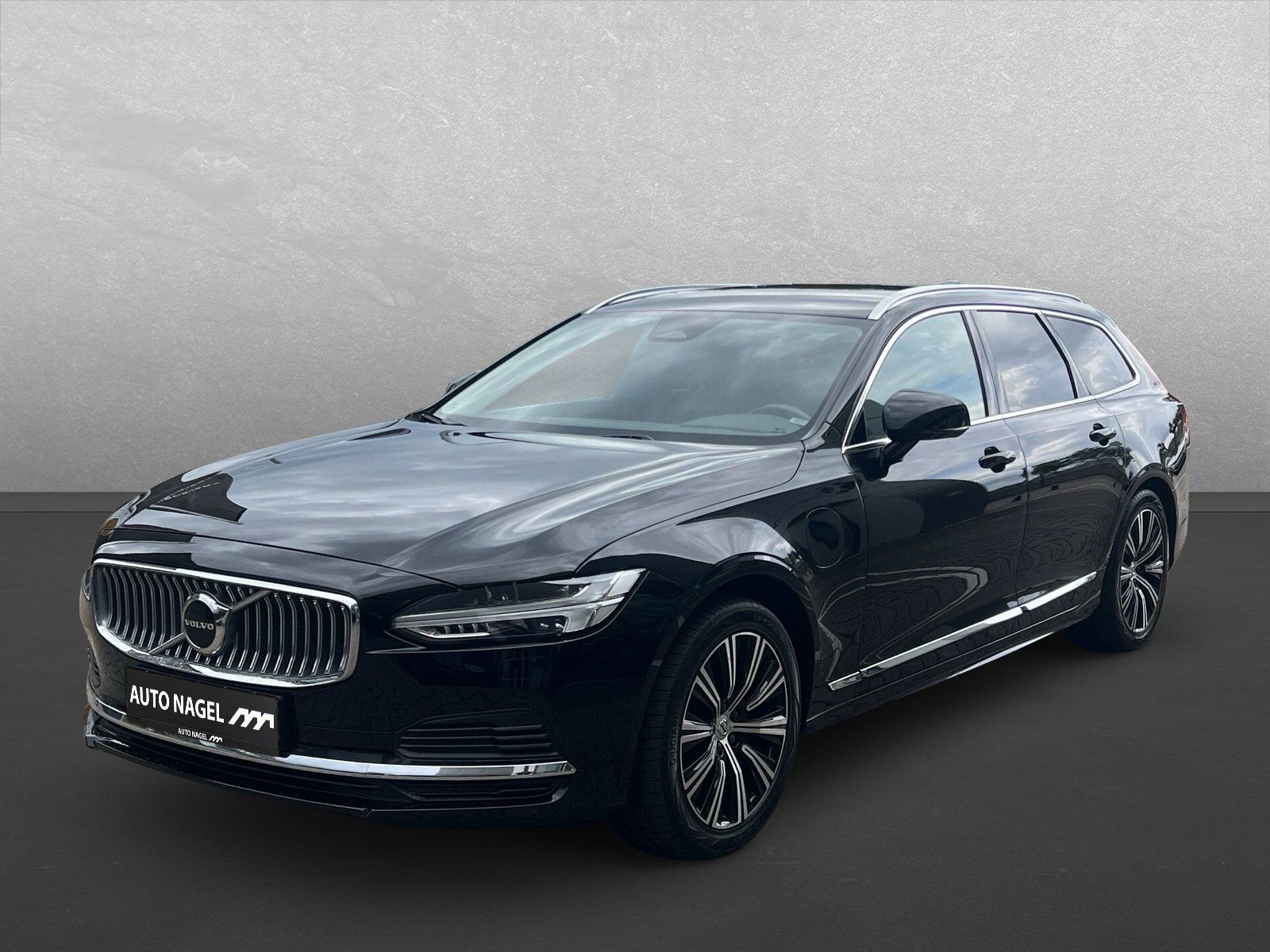 Volvo V90 - 1