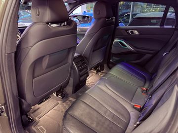 BMW X6 - 10