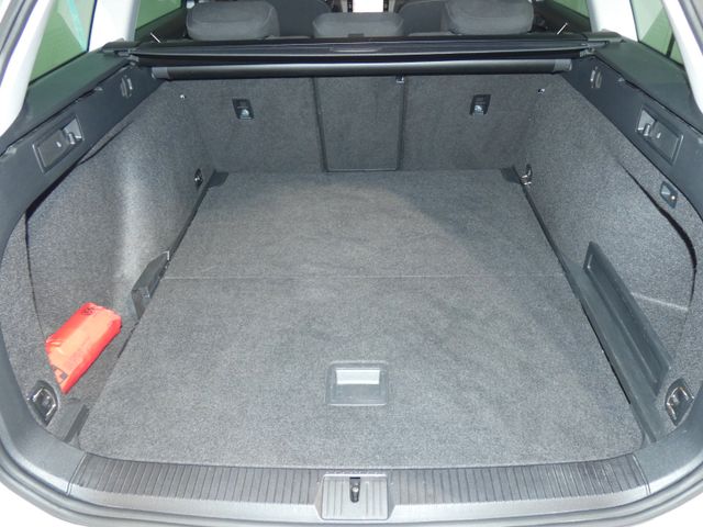 Passat Variant 2.0 TDI AHK NAVI 17 Zoll ALU