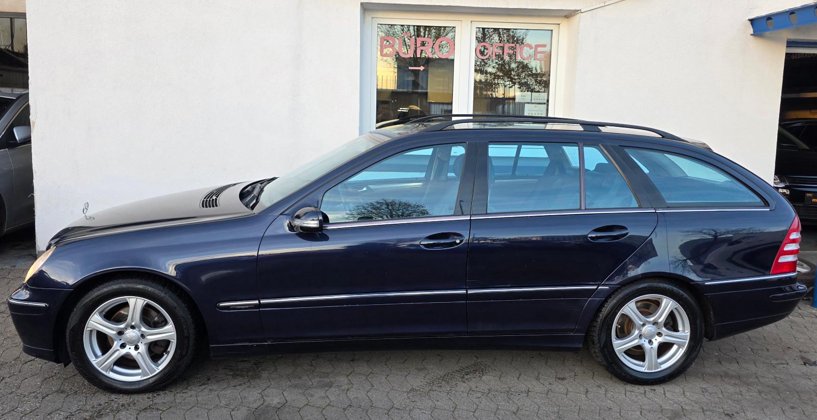 Mercedes-Benz C200 2005 — photo 9