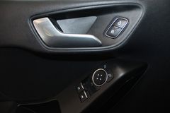 Fahrzeugabbildung Ford Fiesta 1,5 TDCi Cool & Connect KLIMA + PDC