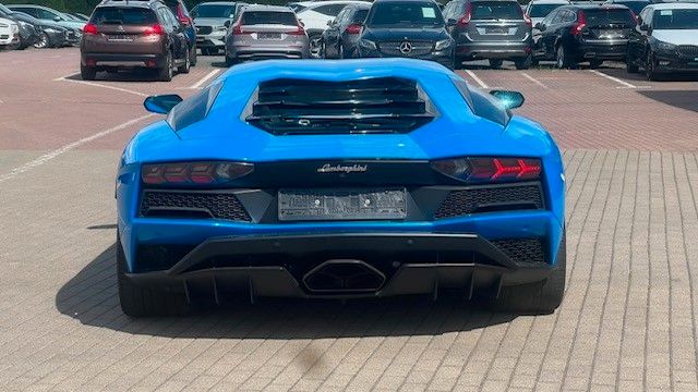 Fahrzeugabbildung Lamborghini Aventador S Coupé VOLL*Carbon*