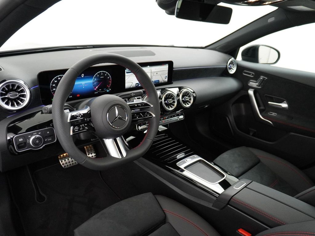 Mercedes-Benz A 180 Star Edition AMG Line | Panorama - Schiebe