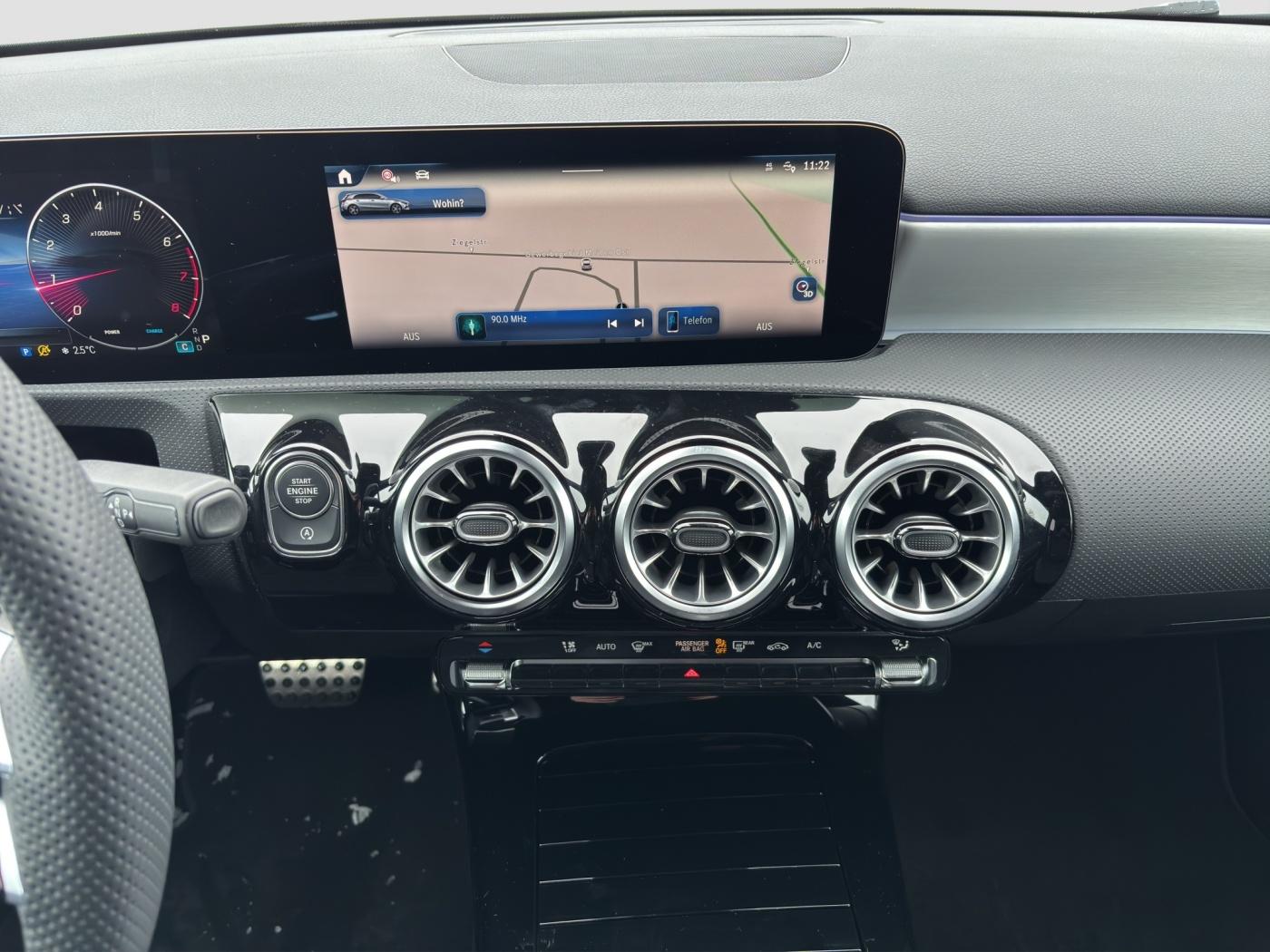 Mercedes-Benz A-Class AMG-Line*Multibeam*360*KeyGo*AHK*Lenkradh., миниатюра 12