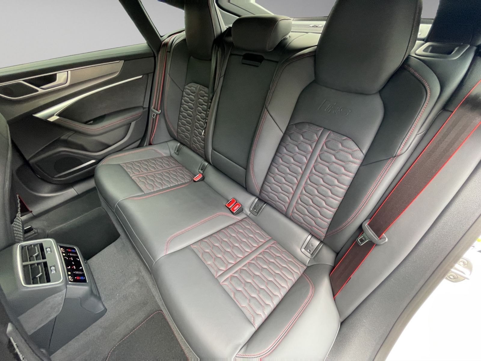 Audi RS7 - Bild 17