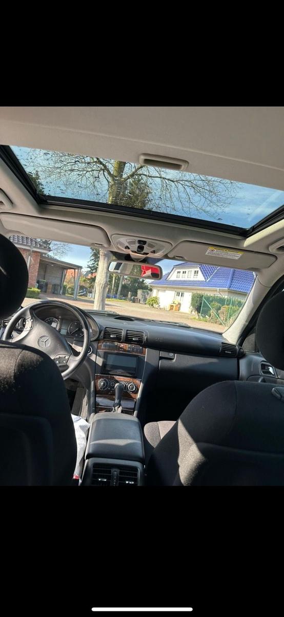 Mercedes-Benz C 220