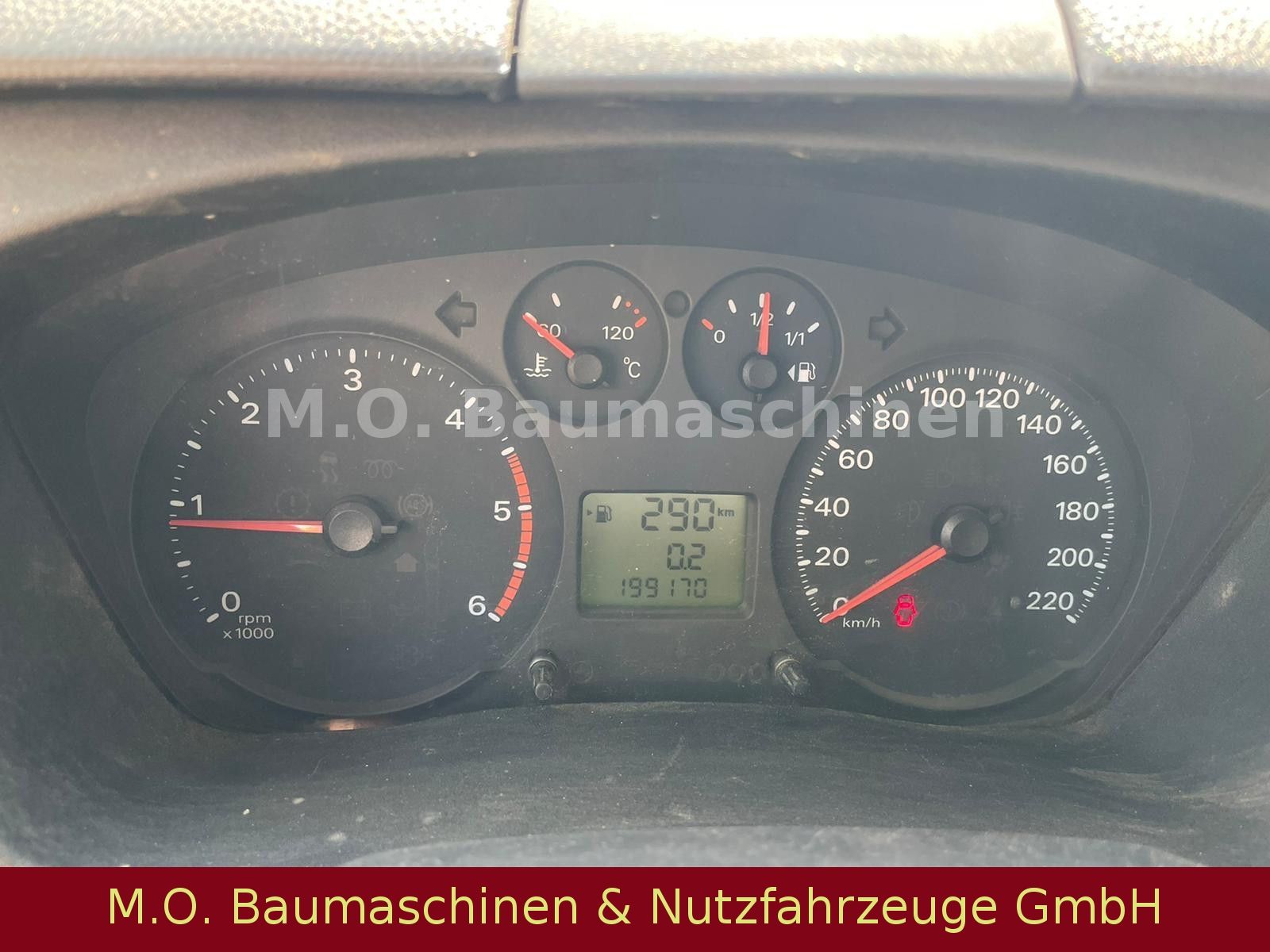 Fahrzeugabbildung Ford Transit Pritsche FT 350 EL /  DOKA / AC /