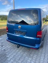 Volkswagen T5 Multivan Olympic Blau mit Schlafpaket - VW T5 Multivan von privat