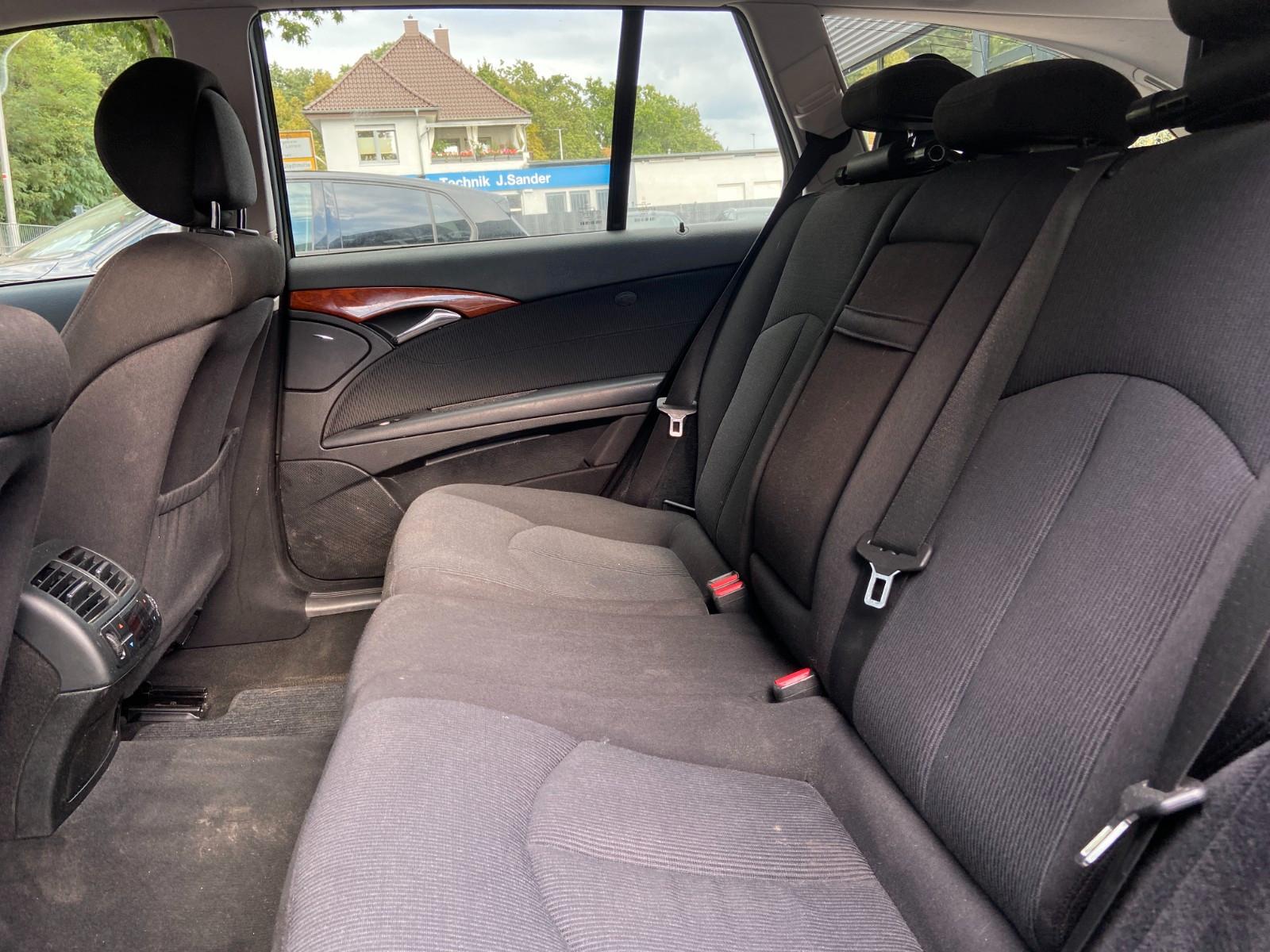 Mercedes-Benz E200 2007 — photo 12