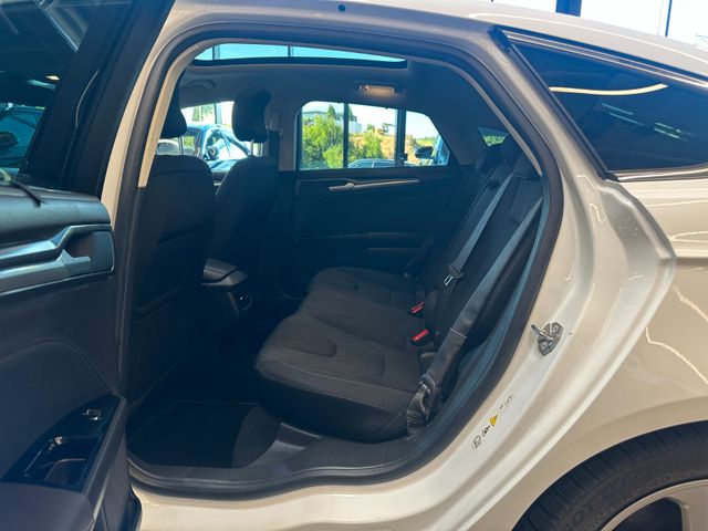 Ford Mondeo Lim *TEMPO*NAVI*KEYLESS*PANO*2-Zonen*