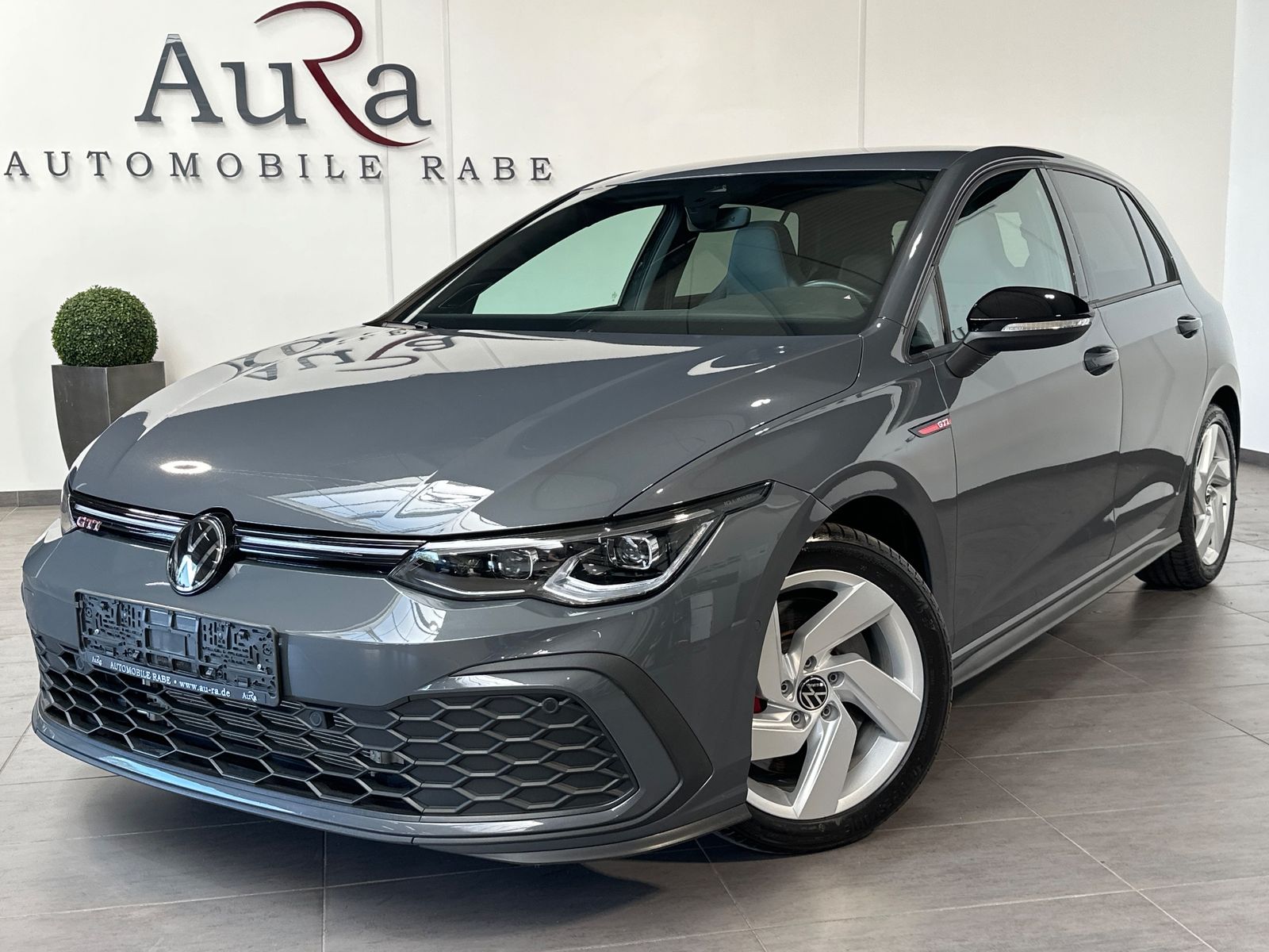 Fahrzeugabbildung Volkswagen Golf GTI 2.0 TSI DSG NAV+MATRIX+ACC+HUD+VCOCK+PP