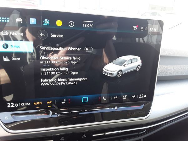 Fahrzeugabbildung Volkswagen Golf VIII TSI Life DSG LED Standhzg Navi ACC RFK
