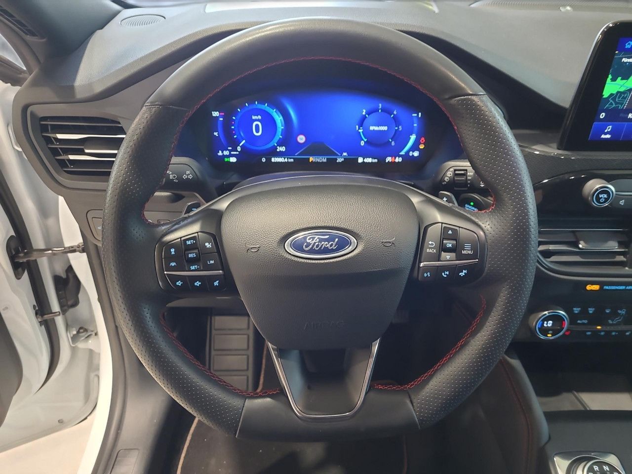 Ford Kuga ST-Line X Automatik Allrad Sportpaket Navi foto 13