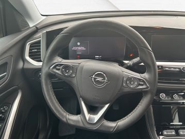 Fotografie des Opel Grandland (X) Grandland 1.2 GS Kamera Allwetter LED Sitzh. FSH