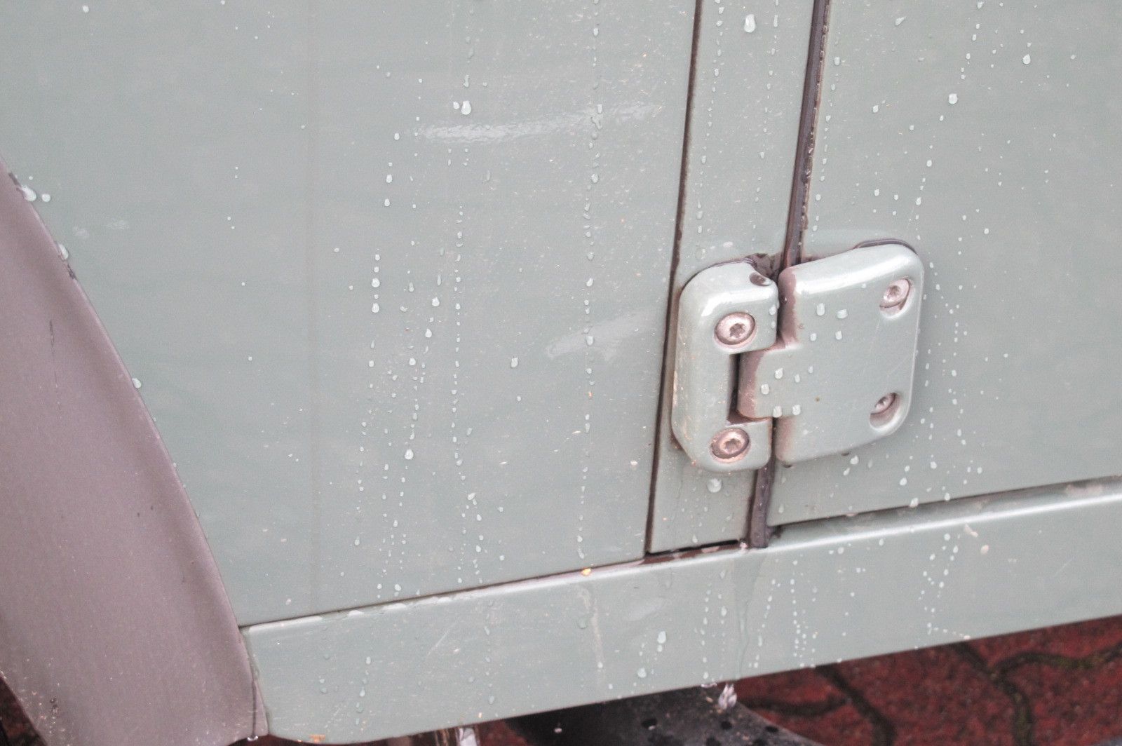 Fahrzeugabbildung Land Rover Defender 90 E Station Wagon