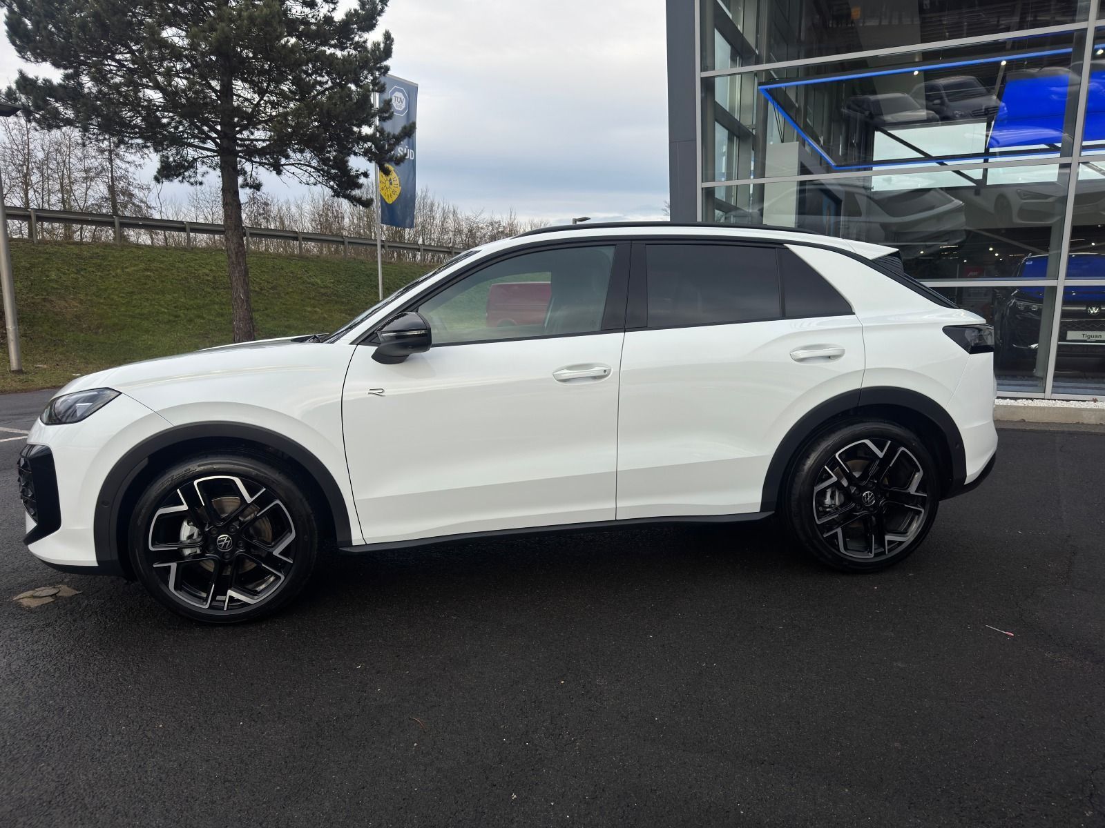 Volkswagen T-Roc - Bild 3