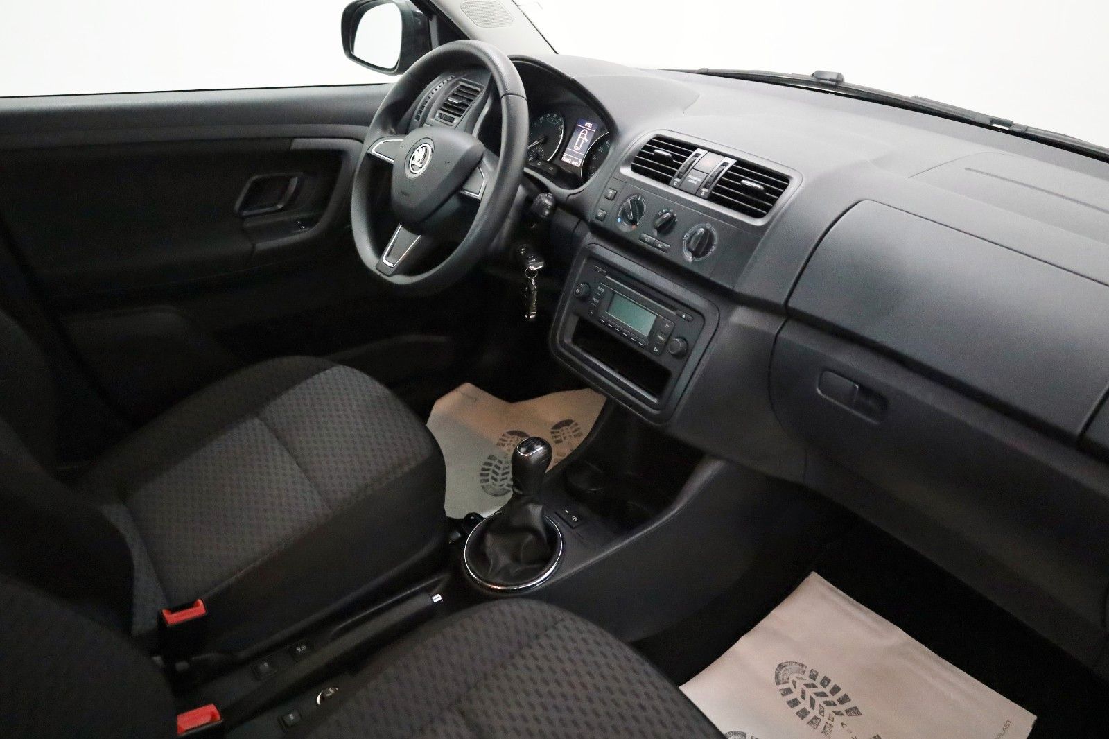 Fahrzeugabbildung SKODA Fabia Ambition Klima,PDC,8 fach bereift