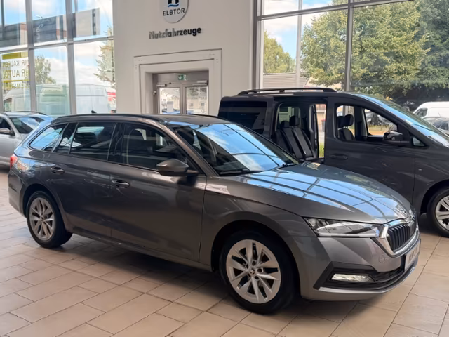 Skoda Octavia Combi 2.0 TDI Ambition DSG,NAVI,PDC,KLIM