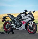Suzuki GSX 8 R Der Testsieger - SUZUKI GSX 8R