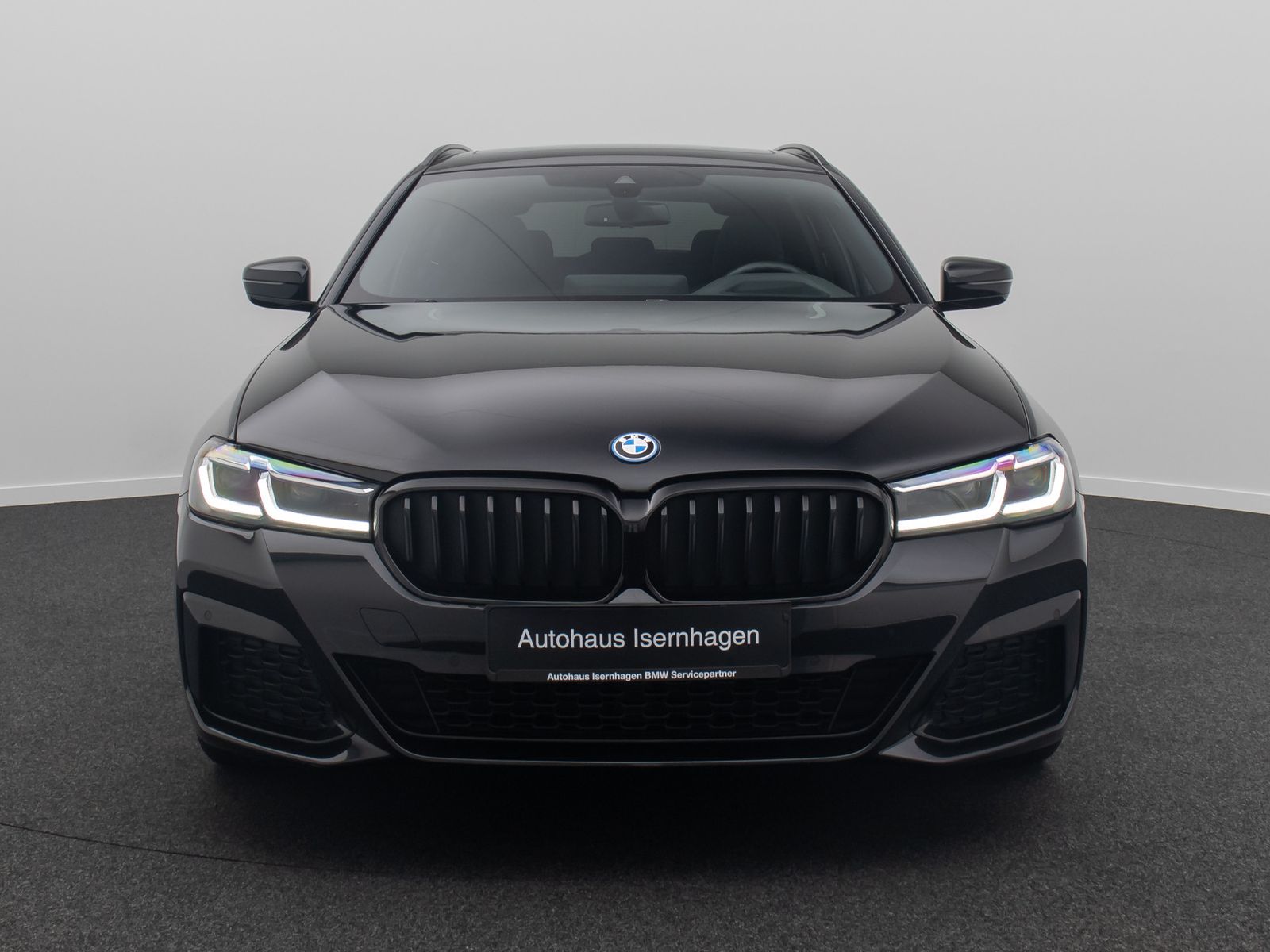 Fahrzeugabbildung BMW 530e xD M Sport Panorama HUD DAB H/K Kamera AHK