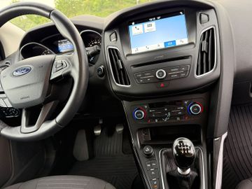 Ford Focus - 10