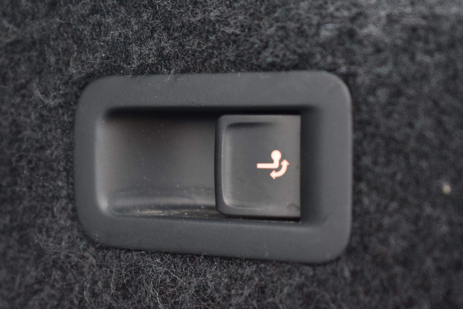 Fahrzeugabbildung Volkswagen Arteon R-Line 4Motion PANO/AHK/STH/MASAGE/DYNAUD